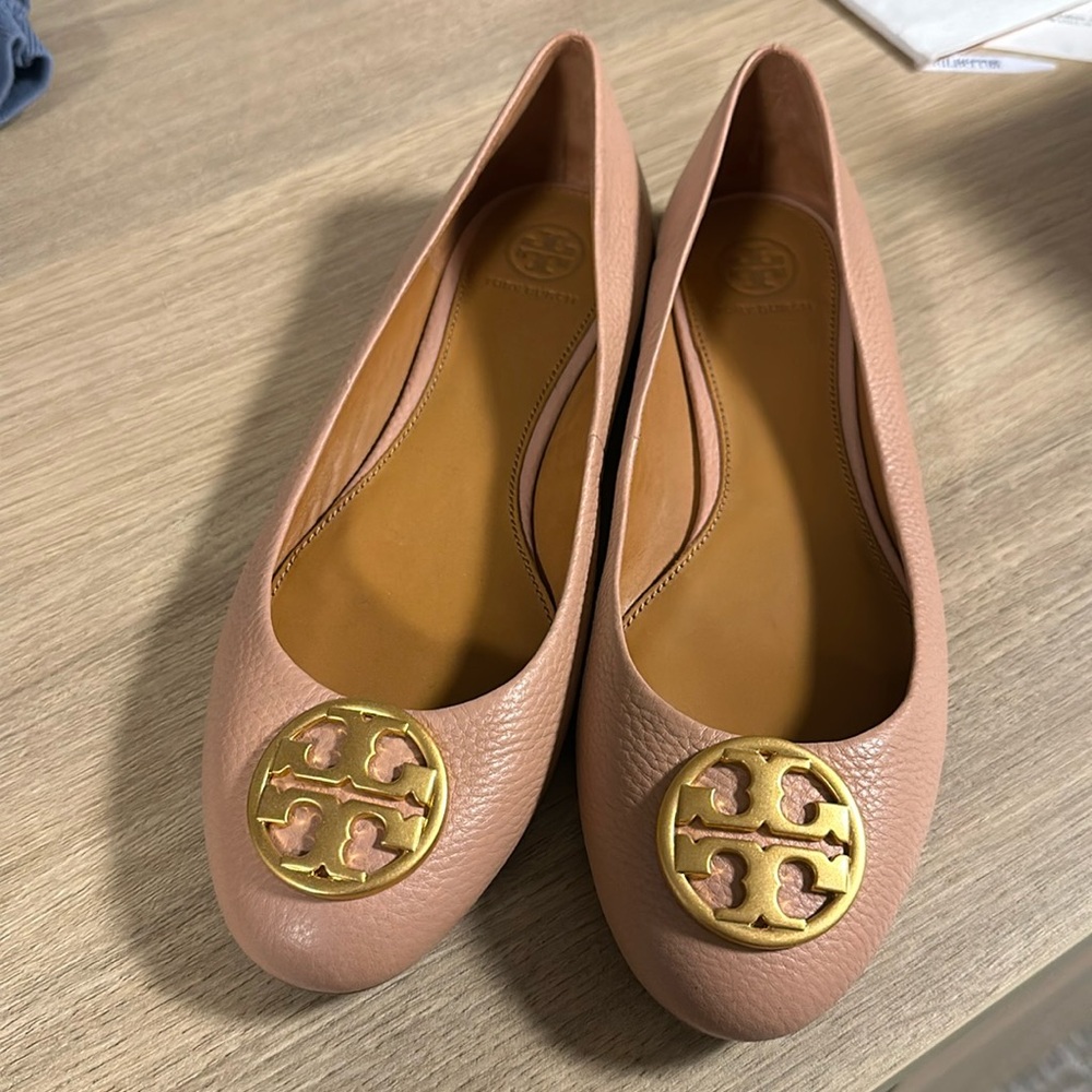 Brand new, unworn ToryBurch cap-toe flats